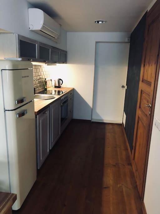 Cozy Apartment Near The City Center 塔尔图 外观 照片